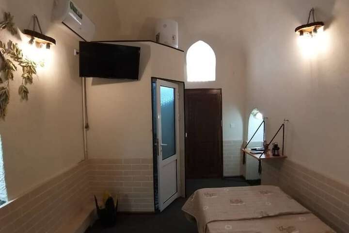Room 11 of 46