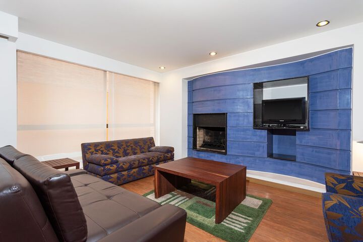 Room 3 of 35
