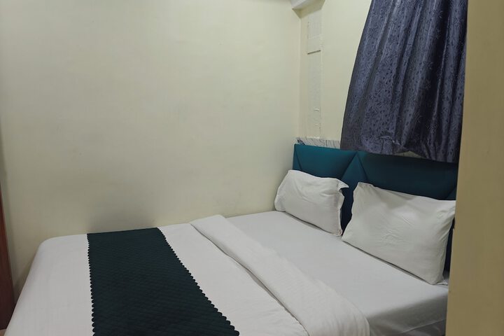 Room 46 of 76