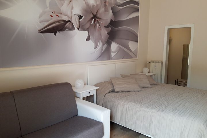 Room 42 of 103