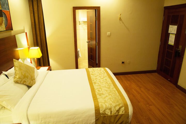Room 14 of 75