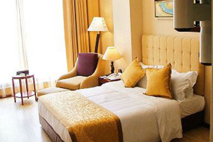 Room 4 of 26