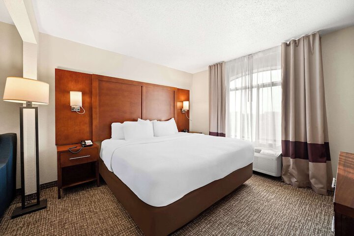 1 King Bed (7 of 29)