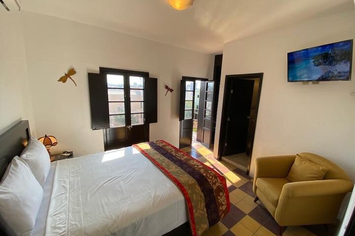 Room 4 of 41