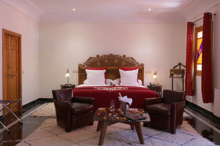 Room 30 of 125