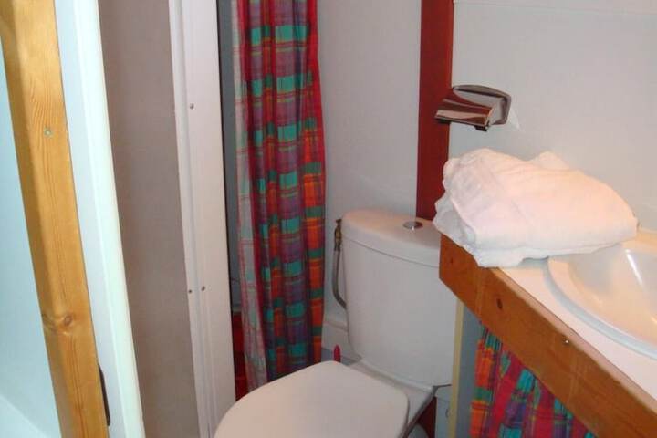 Room 37 of 81