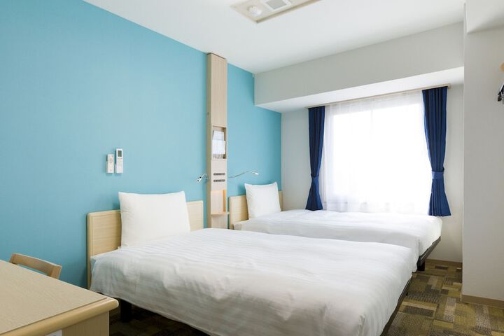 Room 16 of 51