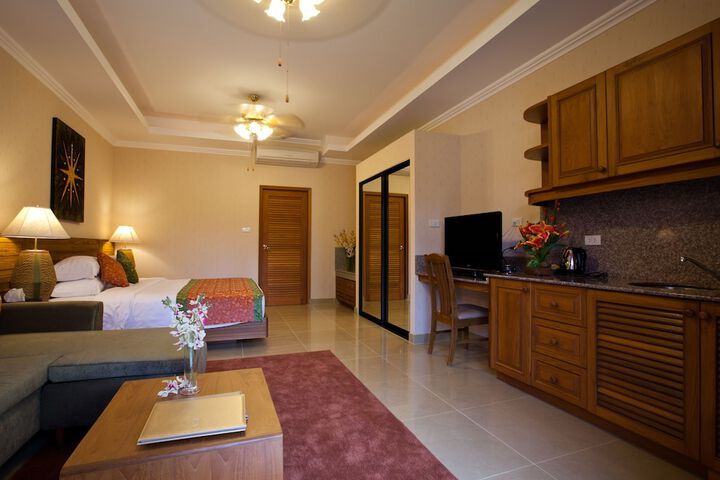 Room 28 of 60