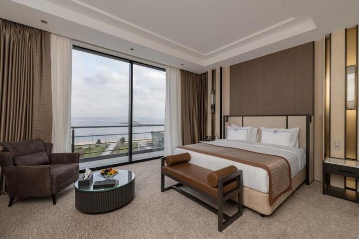 Room 20 of 28