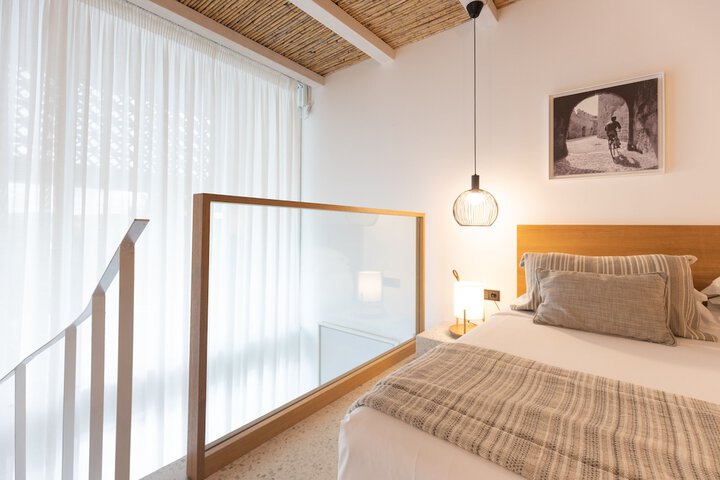 Room 48 of 282