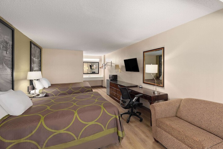 2 Double Beds (2 of 8)