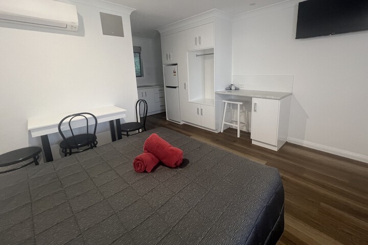 Room 51 of 95