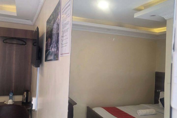 Room 17 of 49