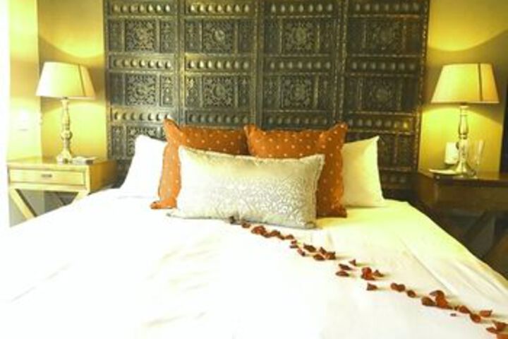 Hotel Suite Photo