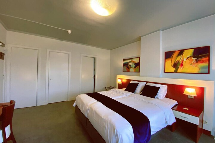 Room 22 of 72