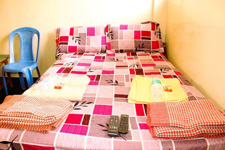 Room 13 of 26