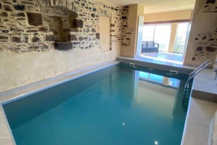 Pool 62 of 74