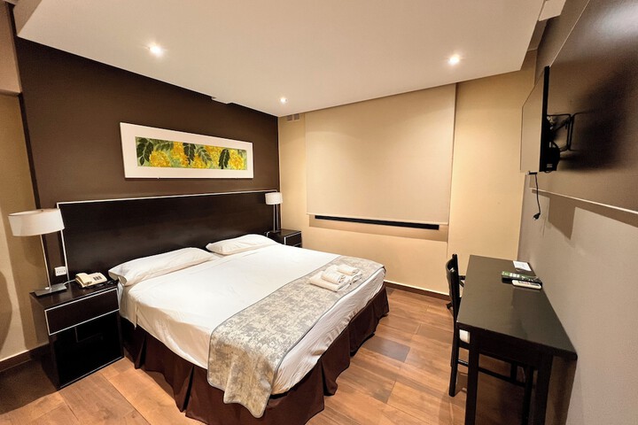 Room 15 of 53