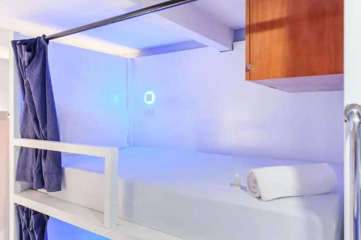 Room 27 of 56
