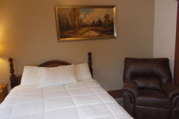 Room 10 of 17