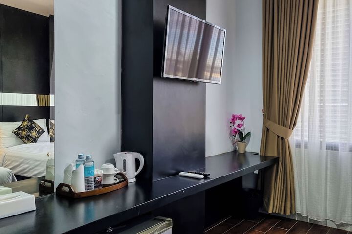 Room 14 of 50
