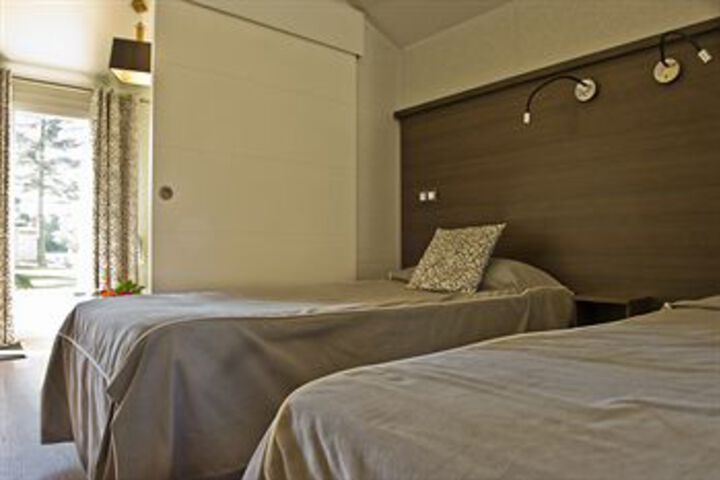 Room 48 of 96