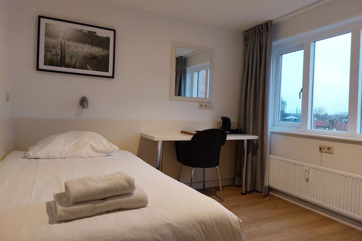 Room 16 of 45