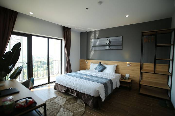 Room 7 of 49