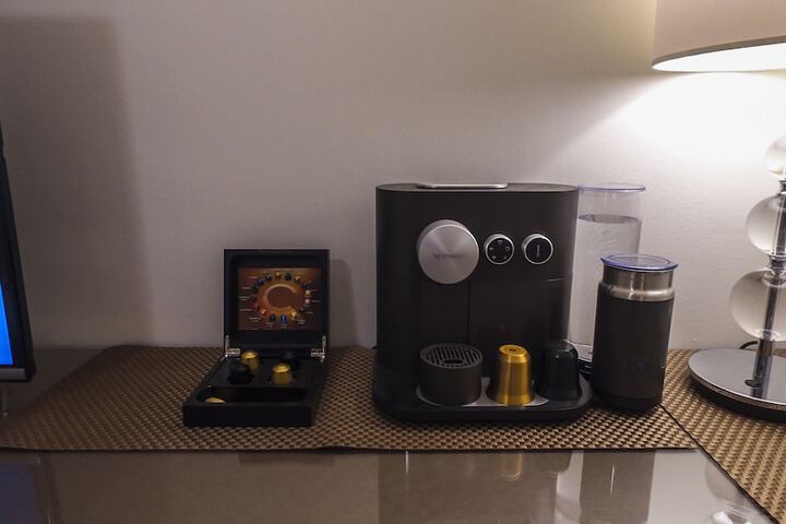 Breakfast/Coffee Service 10 of 21