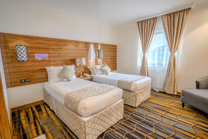 Room 7 of 20