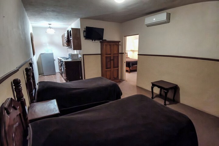 Room 17 of 114