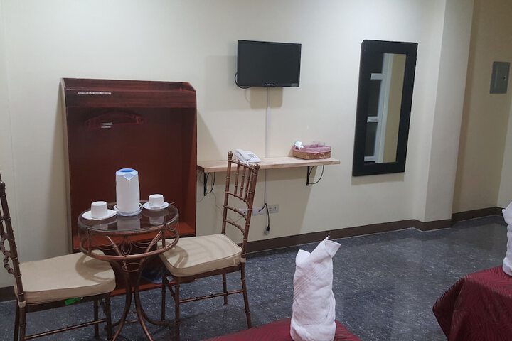 Room 42 of 105