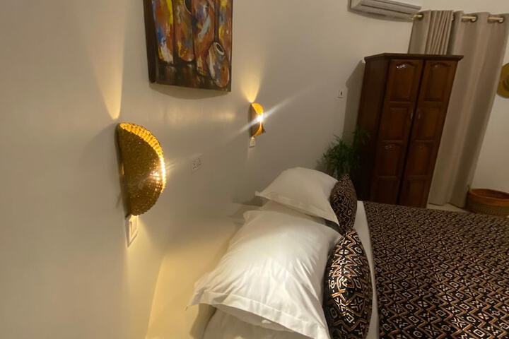 Room 38 of 151