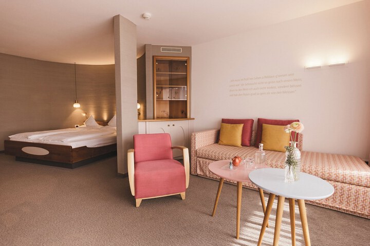 Room 7 of 89