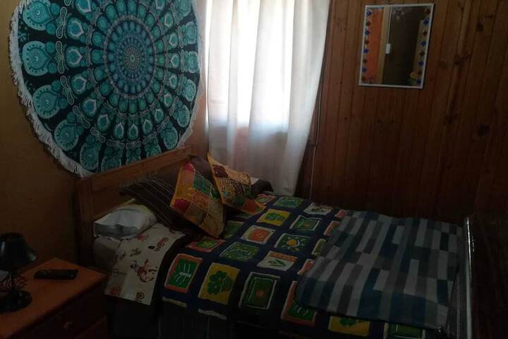 Room 4 of 28