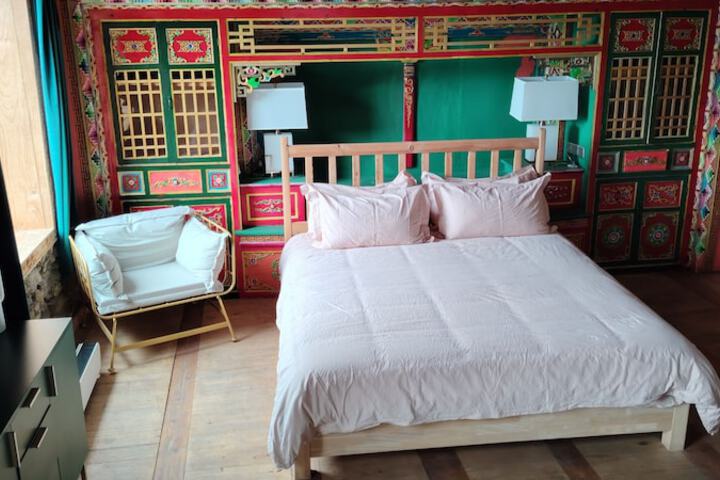 Room 15 of 86