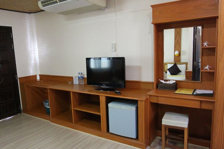 Room 73 of 149