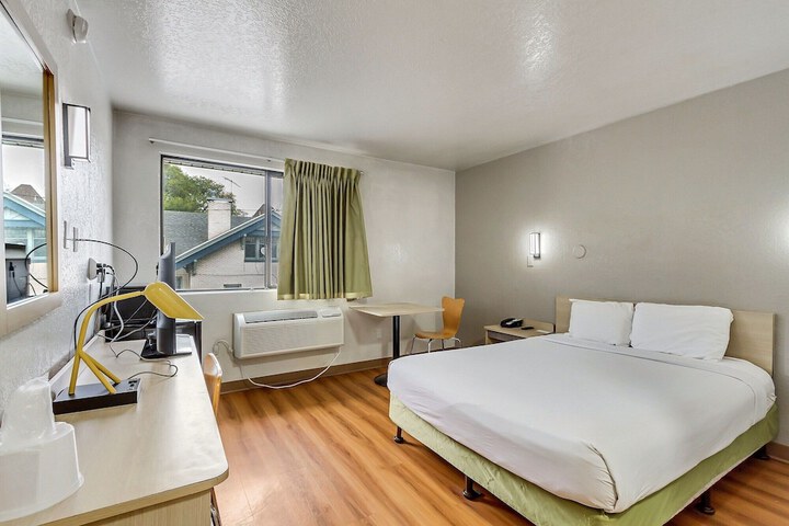 Room 60 of 101