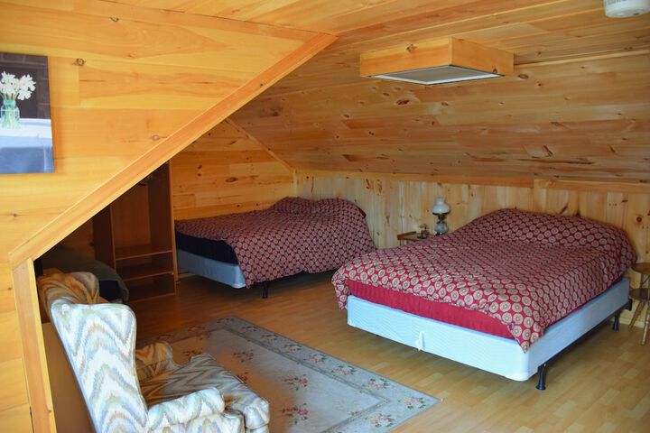 Room 7 of 34