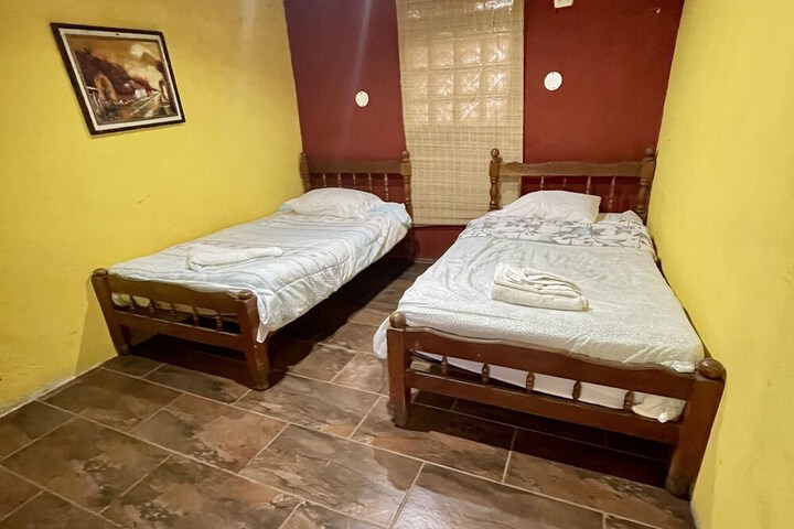 Room 22 of 127