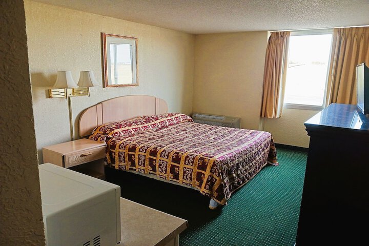 Room 48 of 144