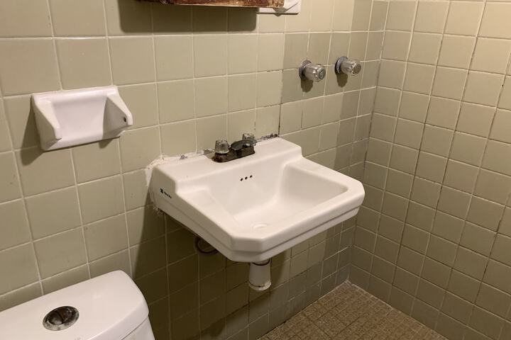 Room 37 of 55