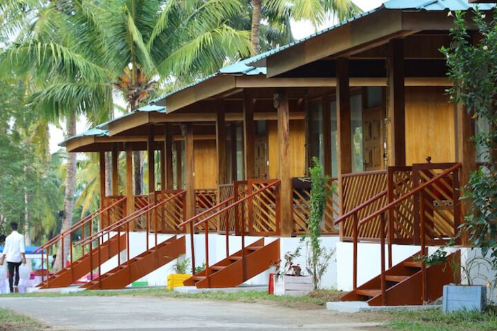 Hotel 74 of 85