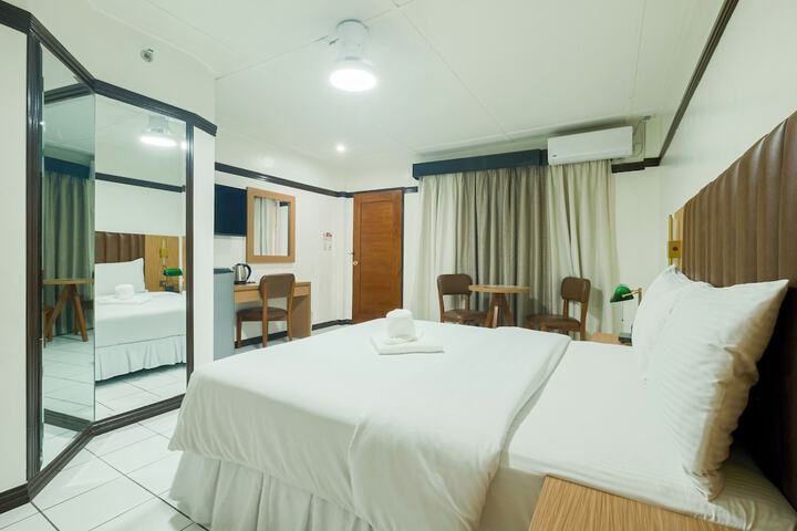 Room 14 of 62