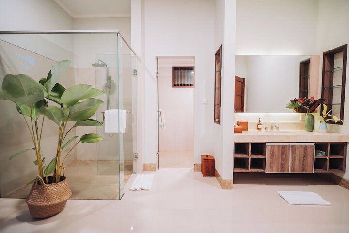 Room 21 of 80