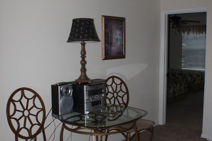 Room 17 of 46