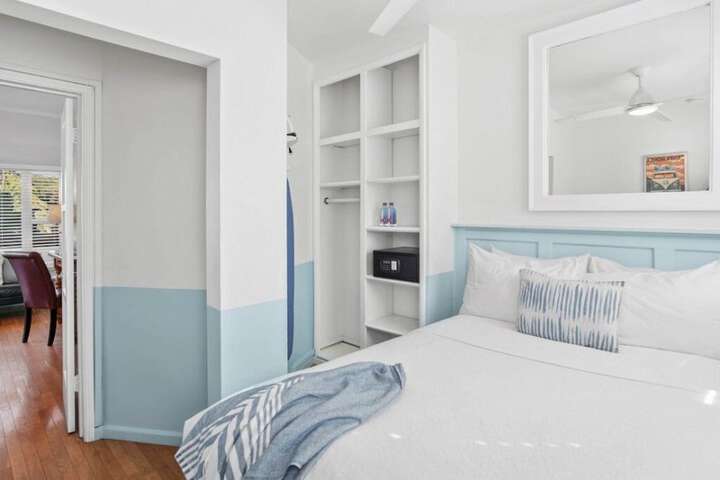 Room 25 of 73