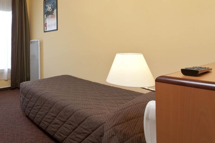 Room 20 of 44