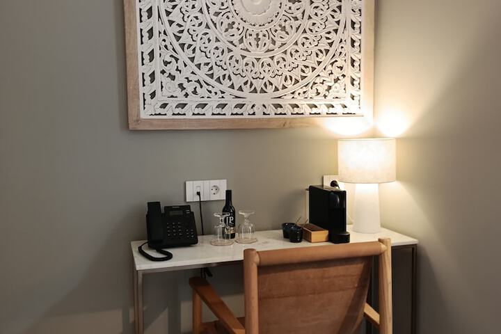Room 12 of 22
