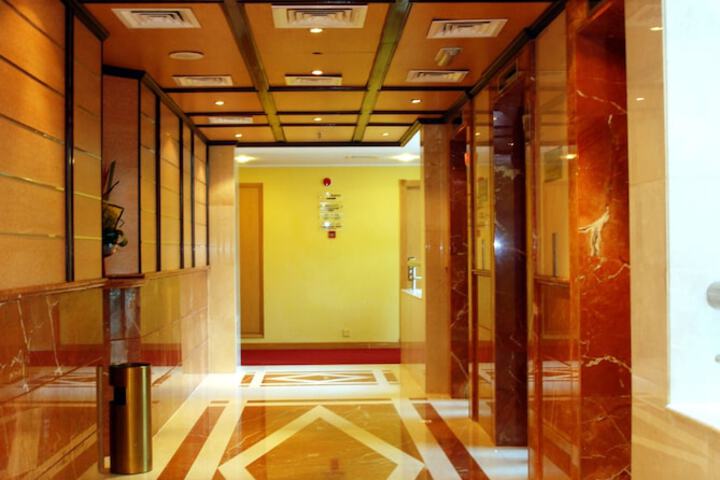 Ballroom/Hall 40 of 46